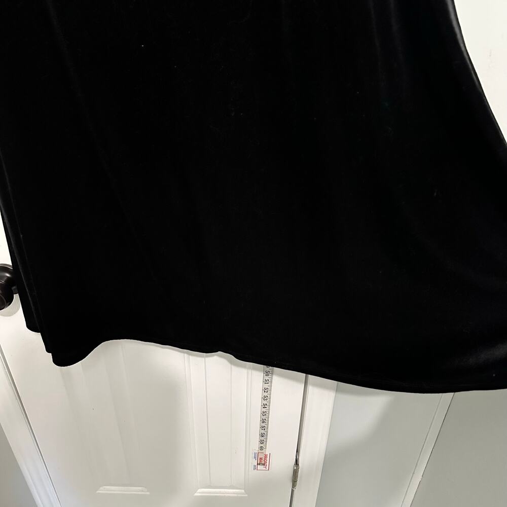 Hot Topic size 2 2x Black Velvet Button-Front Maxi Skirt Plus Size - Picture 10 of 13